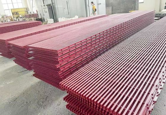 Rejas de plástico reforzado de fibra de vidrio resistente a los químicos para pisos industriales