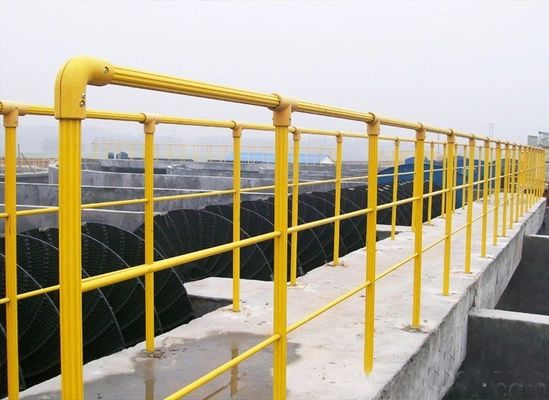 Servicio de corte ofrecido Cerco de seguridad de barandillas industriales de FRP con barandillas redondas de GFRP de 36 mm
