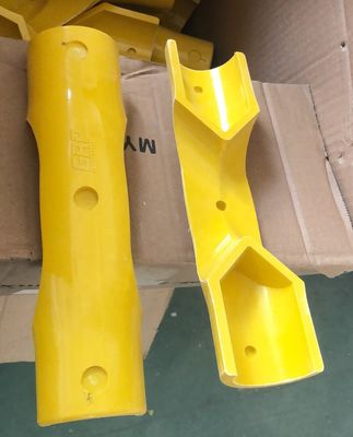 Conector T Cross Tee de fibra de vidrio con protección UV para tuberías de cercas de FRP de 36 mm y 50 mm