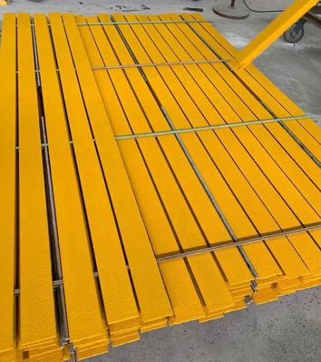 Superficies de fibra de vidrio FRP para escaleras, rampas y pasarelas de 1 m a 11,6 m de longitud