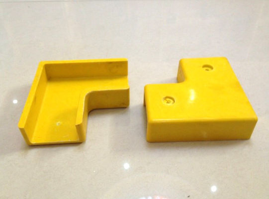 Base del poste de la cerca del tubo cuadrado de FRP de 50 mm con capacidad de corte