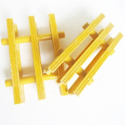 Rejillas de plástico reforzadas con fibra de vidrio para soluciones de pisos exteriores antideslizantes