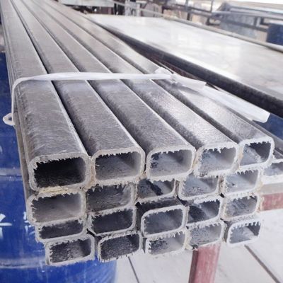 Servicio de procesamiento suave Corte de fibra de vidrio ligero tubo rectangular de FRP para niños mango de palo de hockey