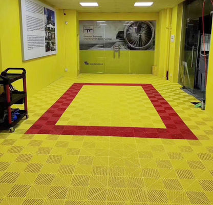 Plastico de PP entrelazado para el piso de rejilla de lavado de coches de 1,8 cm de espesor para baldosas de garaje