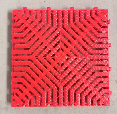 40x40x3.0cm de espesor de PP de plástico para cubrir el piso de lavar coches en interiores
