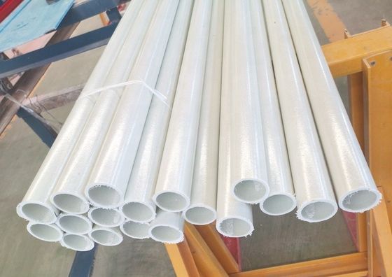 Resistencia de los tubos huecos pultrudados para estructuras de soporte de brackets de arcos agrícolas