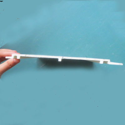 Fácil de instalar perfil de panel pultrudado de fibra de vidrio de alta resistencia con longitud personalizada