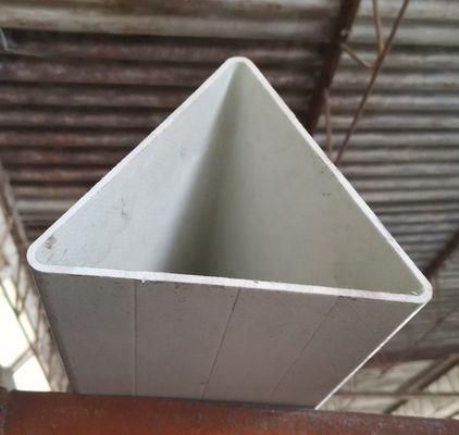 Profiles triangulares de FRP de 180 mm suaves Profil triangular de fibra de vidrio Sección angular de FRP