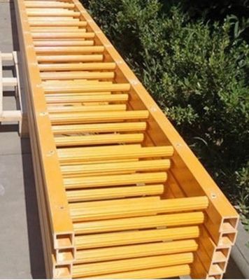 Escalera de pultrusión reforzada con fibra de vidrio con protección UV y tubo de manivela con superficie lisa