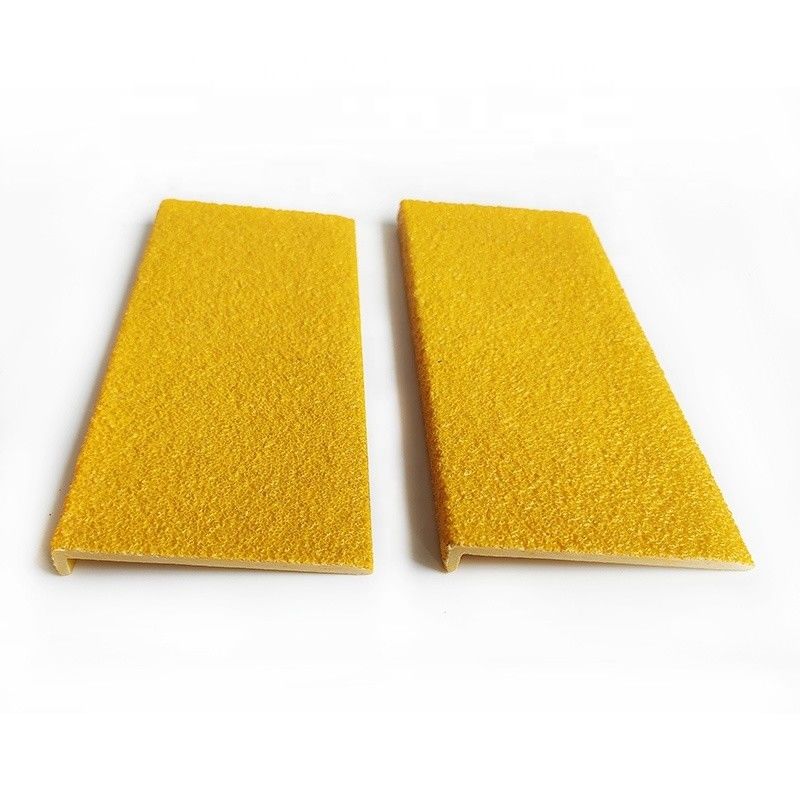 Cintas de FRP antideslizante en colores personalizados para aplicaciones de ángulo de plástico al aire libre