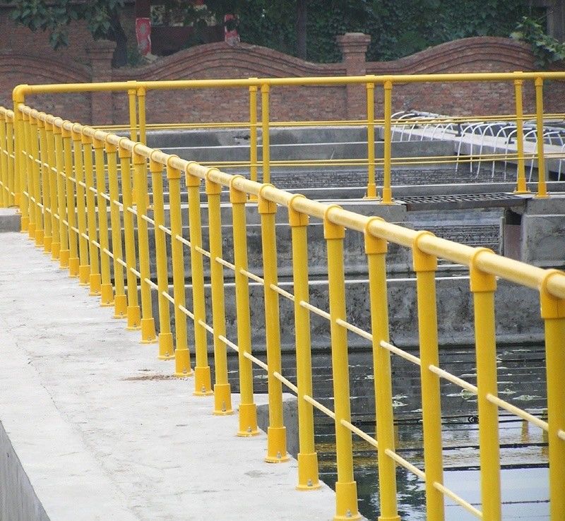Planta de diseño industrial montada en una manivela redonda de FRP de 50 mm para una planta de tratamiento de aguas residuales