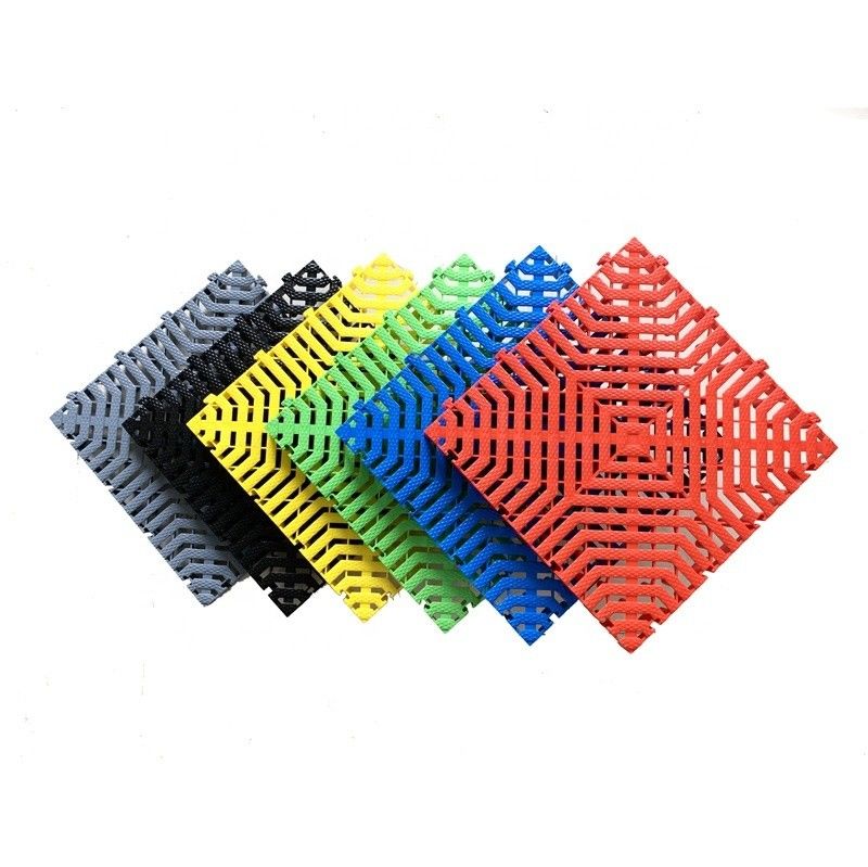 40x40x3.0cm de espesor de PP de plástico para cubrir el piso de lavar coches en interiores